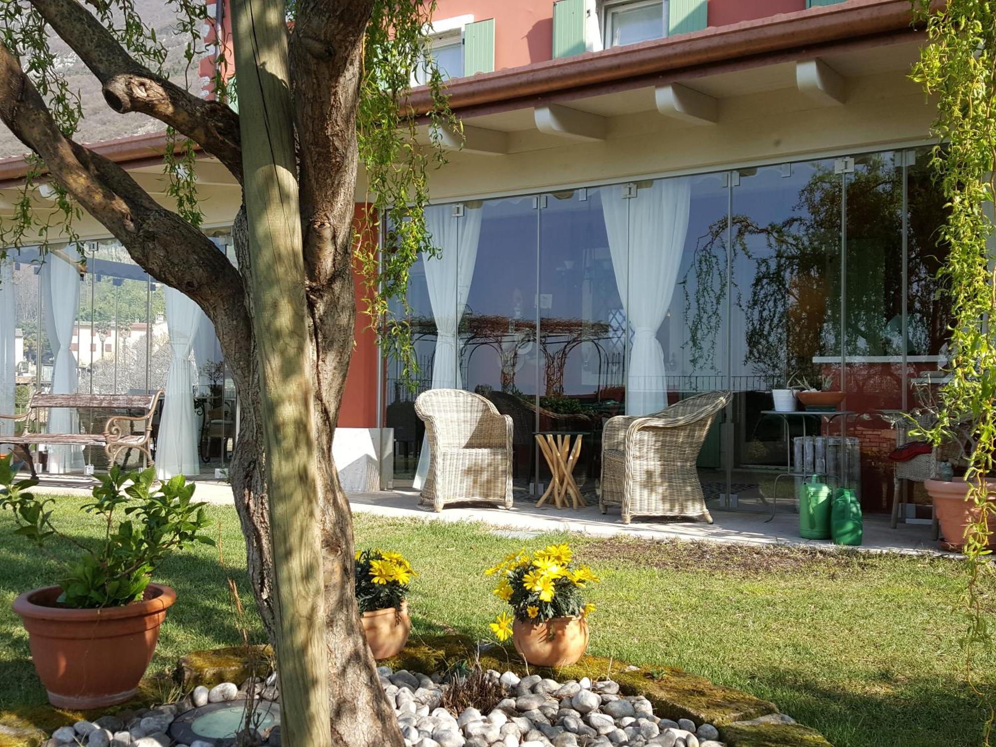 B&B Poggio Caiar Caprino Veronese Exterior foto